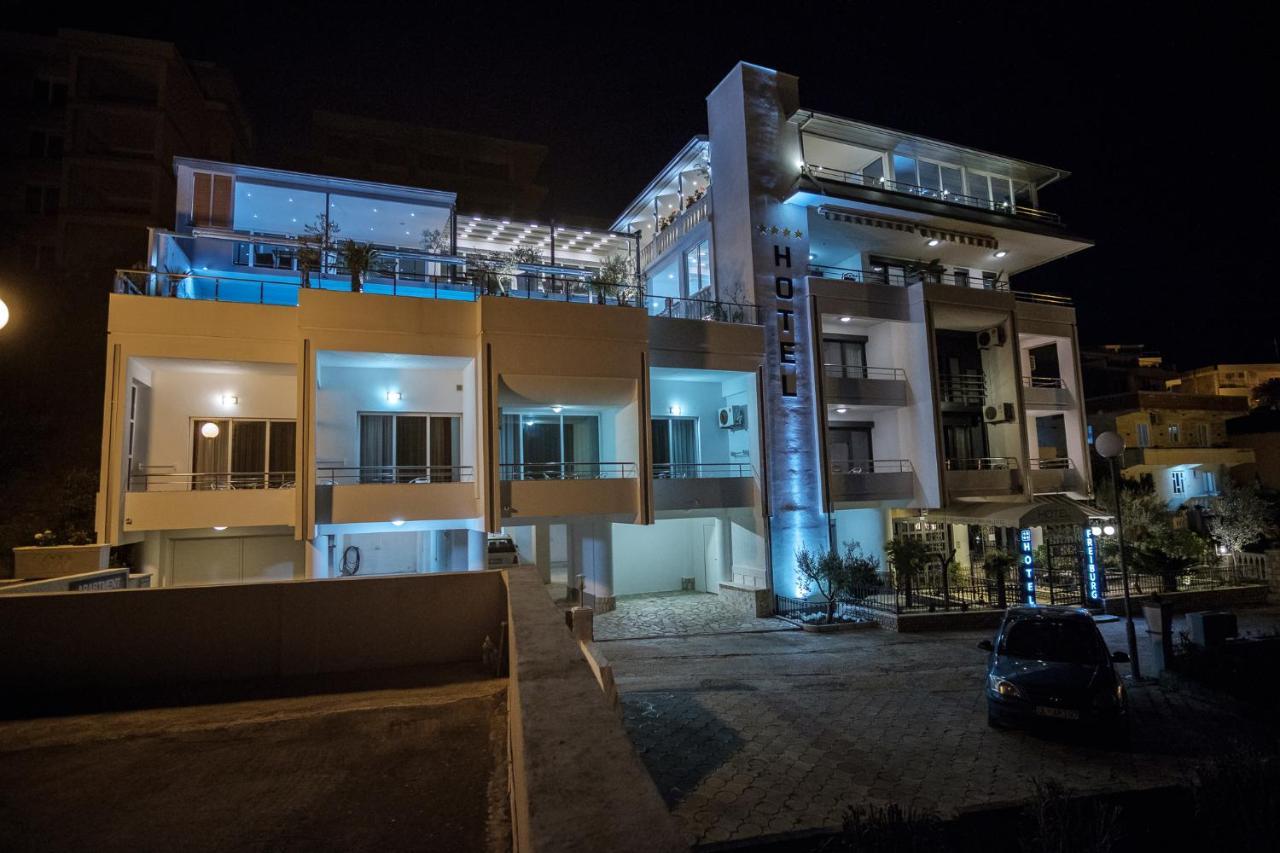 Hotel Freiburg Ulcinj Eksteriør billede