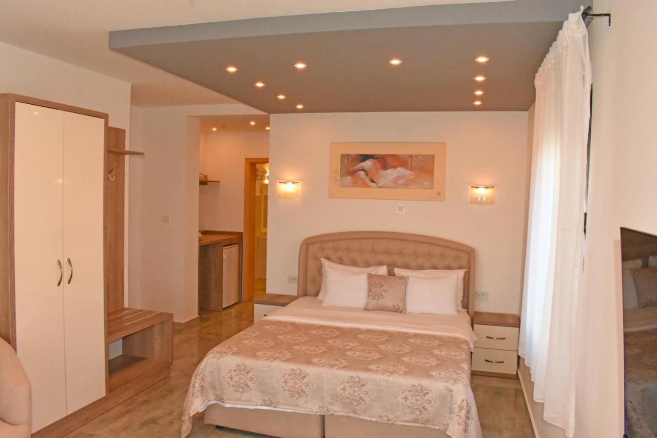 Hotel Freiburg Ulcinj Eksteriør billede