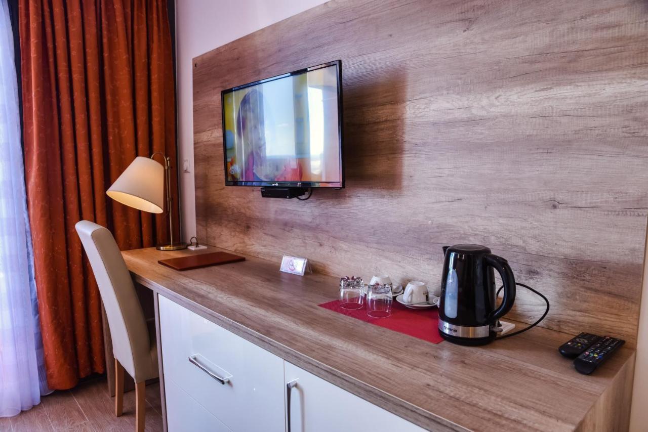 Hotel Freiburg Ulcinj Eksteriør billede