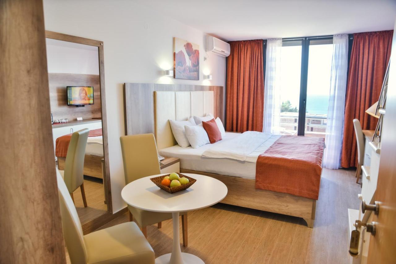 Hotel Freiburg Ulcinj Eksteriør billede