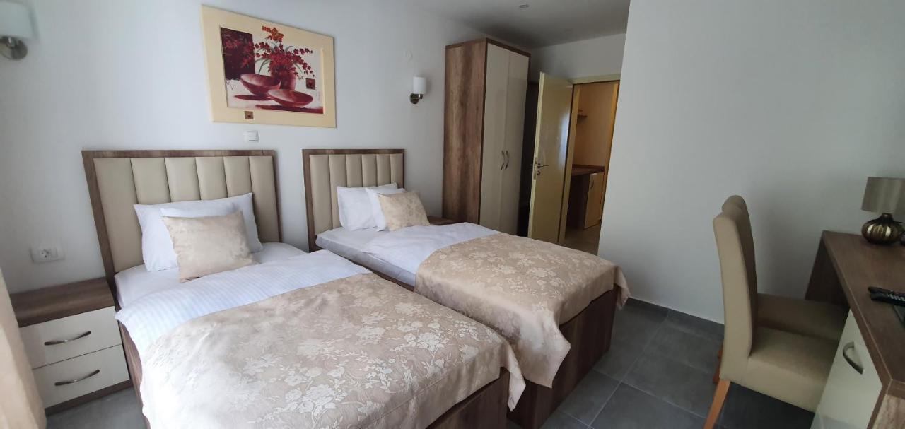 Hotel Freiburg Ulcinj Eksteriør billede